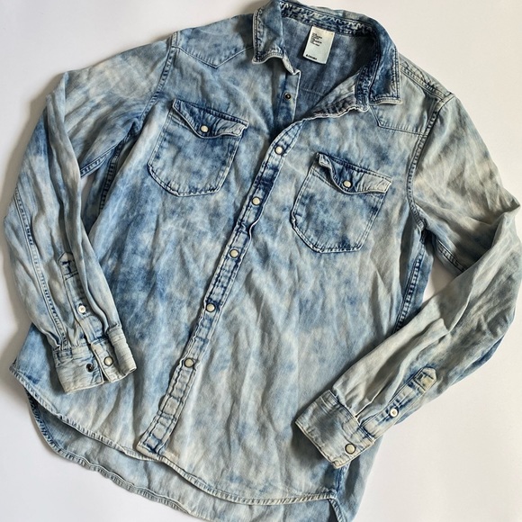 H&M Acid Wash Denim Button Flannel - Picture 1 of 4